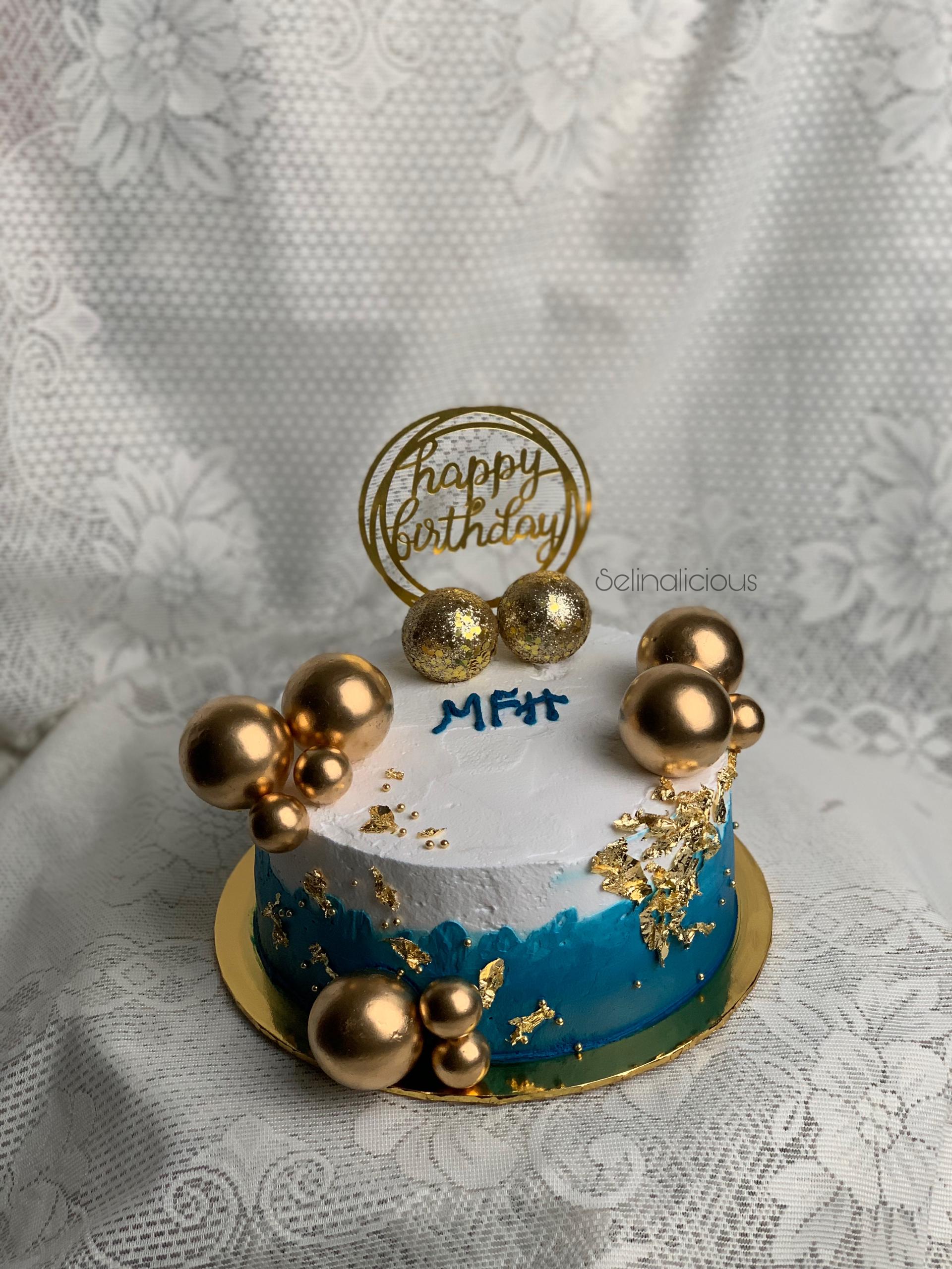 Ocean Eyes Birthday Cake